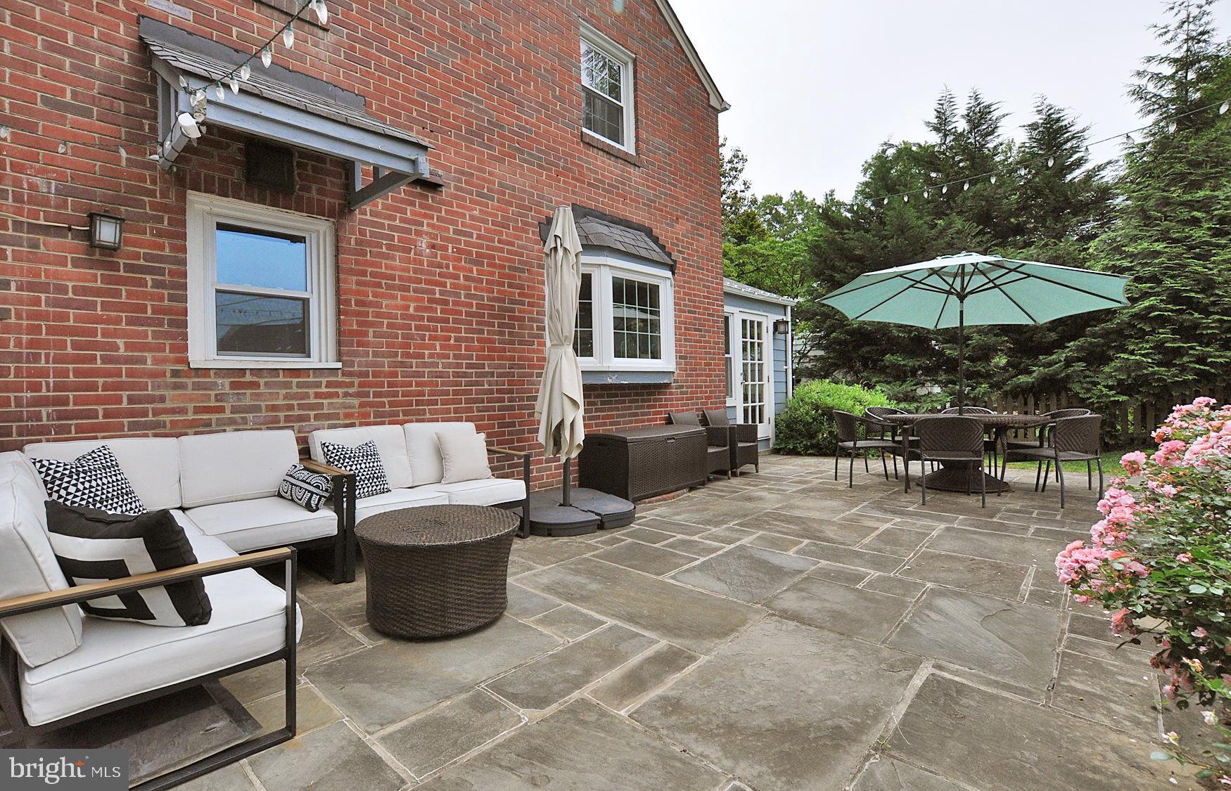 5602 Harwick Road Bethesda, MD 20816 - Photo 8 of 37