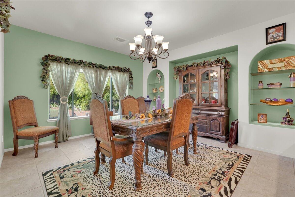 32815 Riverside Drive Springville, CA 93265 - Photo 27 of 84 Dining area