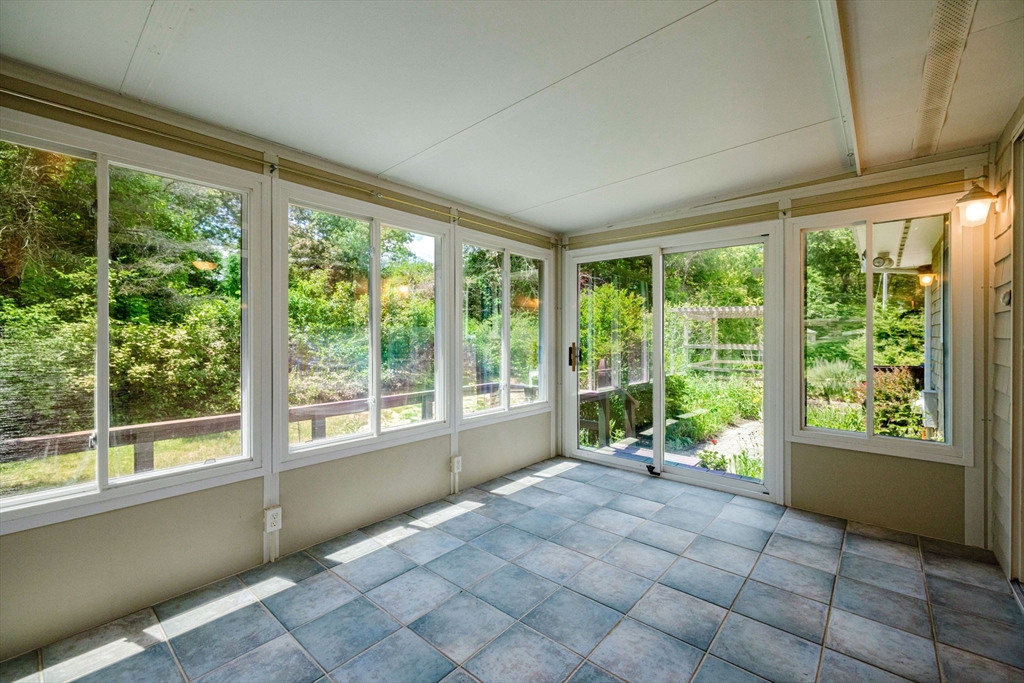 275 Summer Street Rehoboth, MA 02769 - Photo 8 of 39