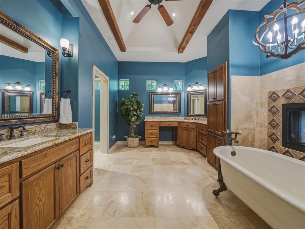 129 Trinity Bluffs Road Aledo, TX 76008 - Photo 21 of 40