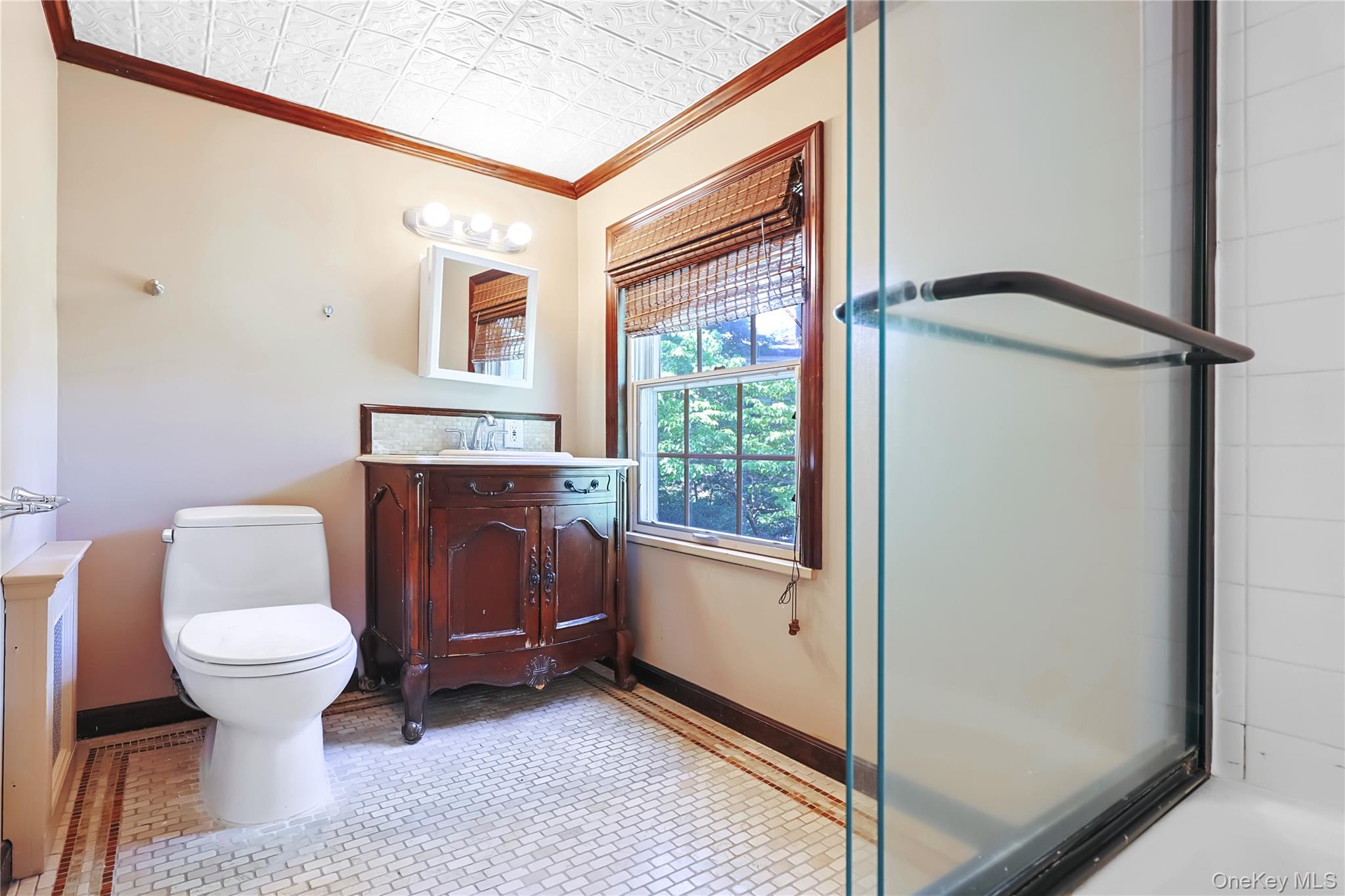 4 North Ravine Road Great Neck, NY 11023 - Photo 21 of 27