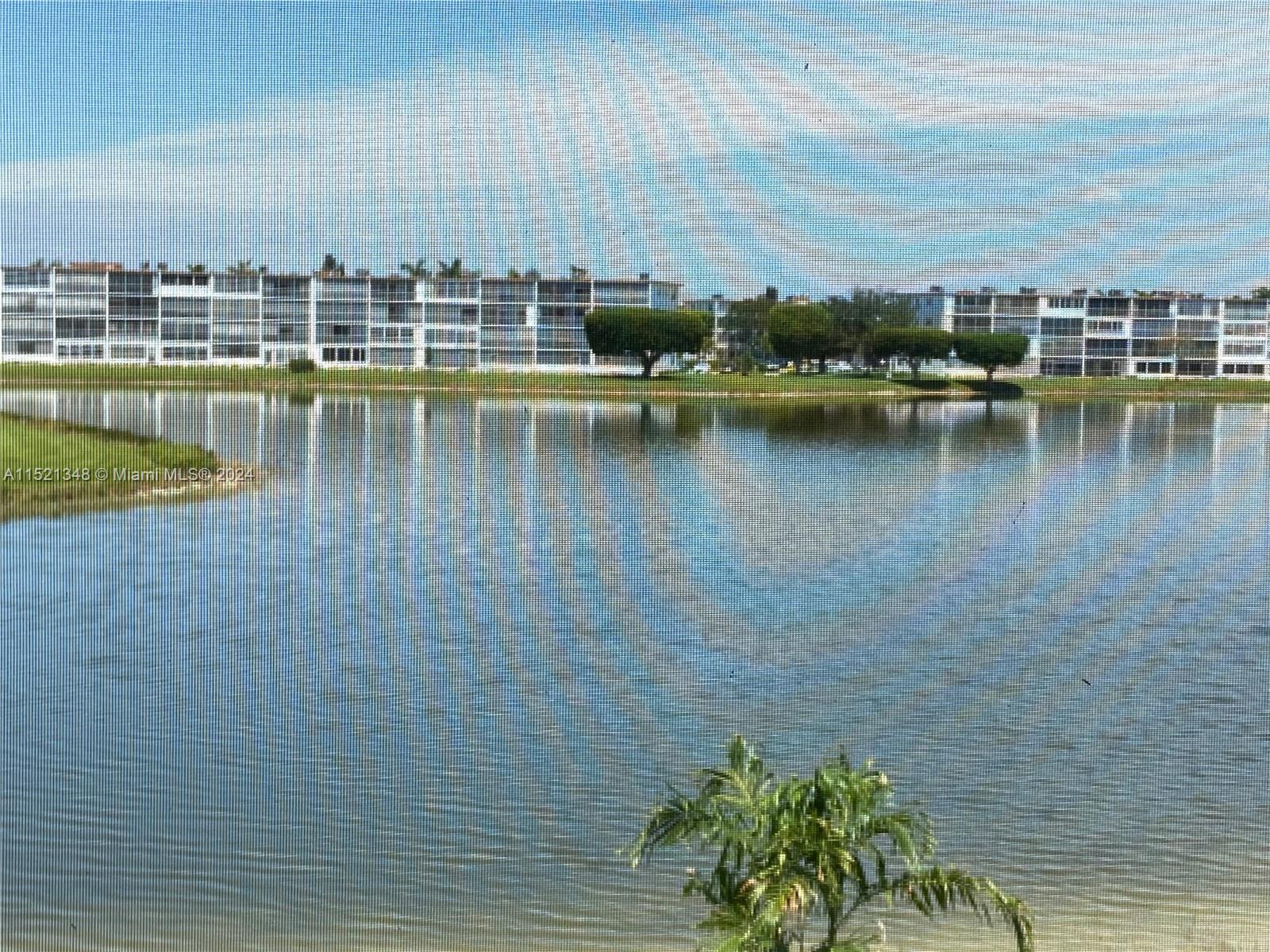 4084 Exeter Boca Raton, FL 33434 - Photo 15 of 37 Magnificient Lake View