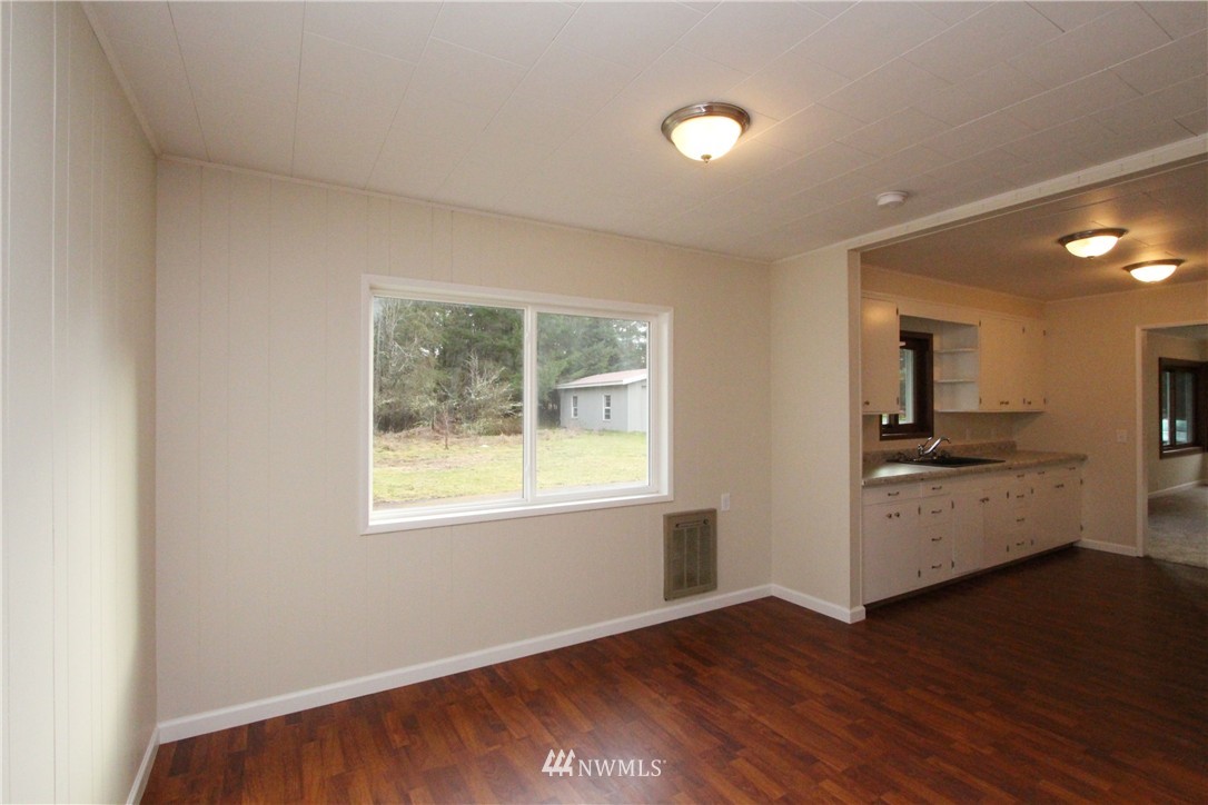 343 Minkler Road Winlock, WA 98596 - Photo 6 of 19