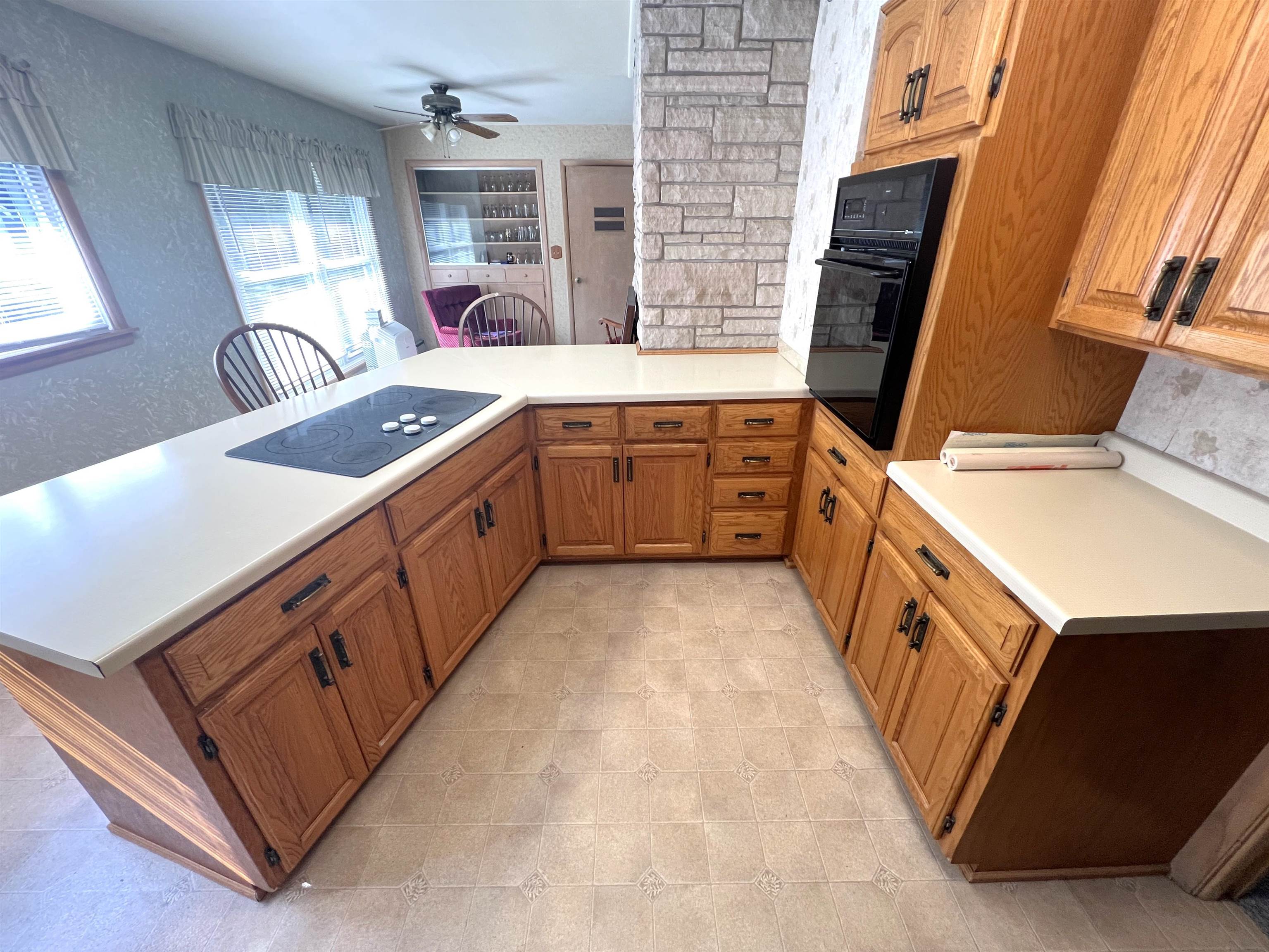 305 Annette Court Rhinelander, WI 54501 - Photo 5 of 38