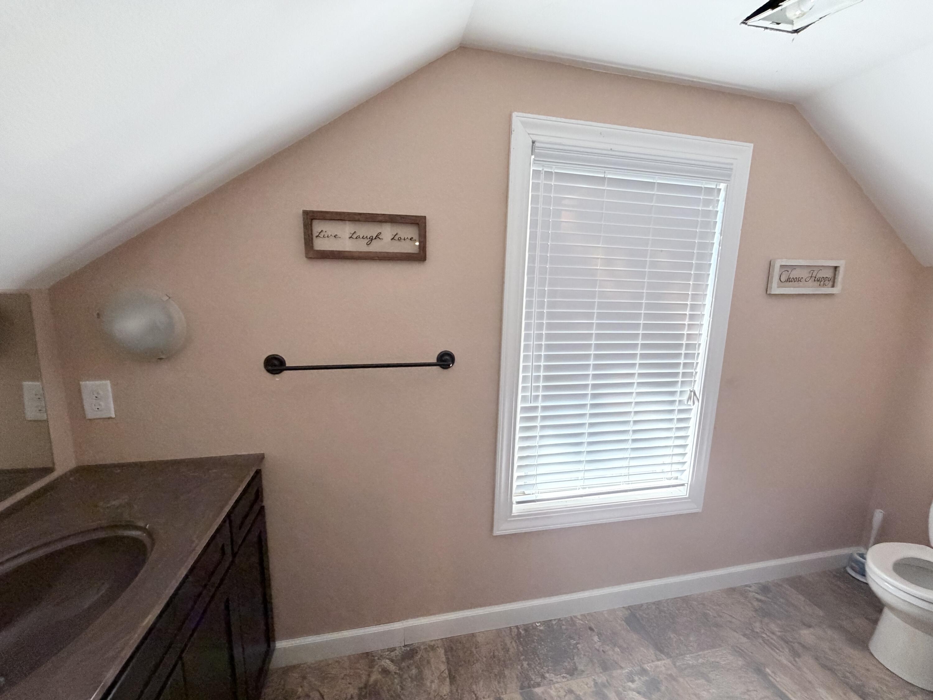 1549 Capp Springs Road Benton, KY 42025 - Photo 18 of 26 upper full bath
