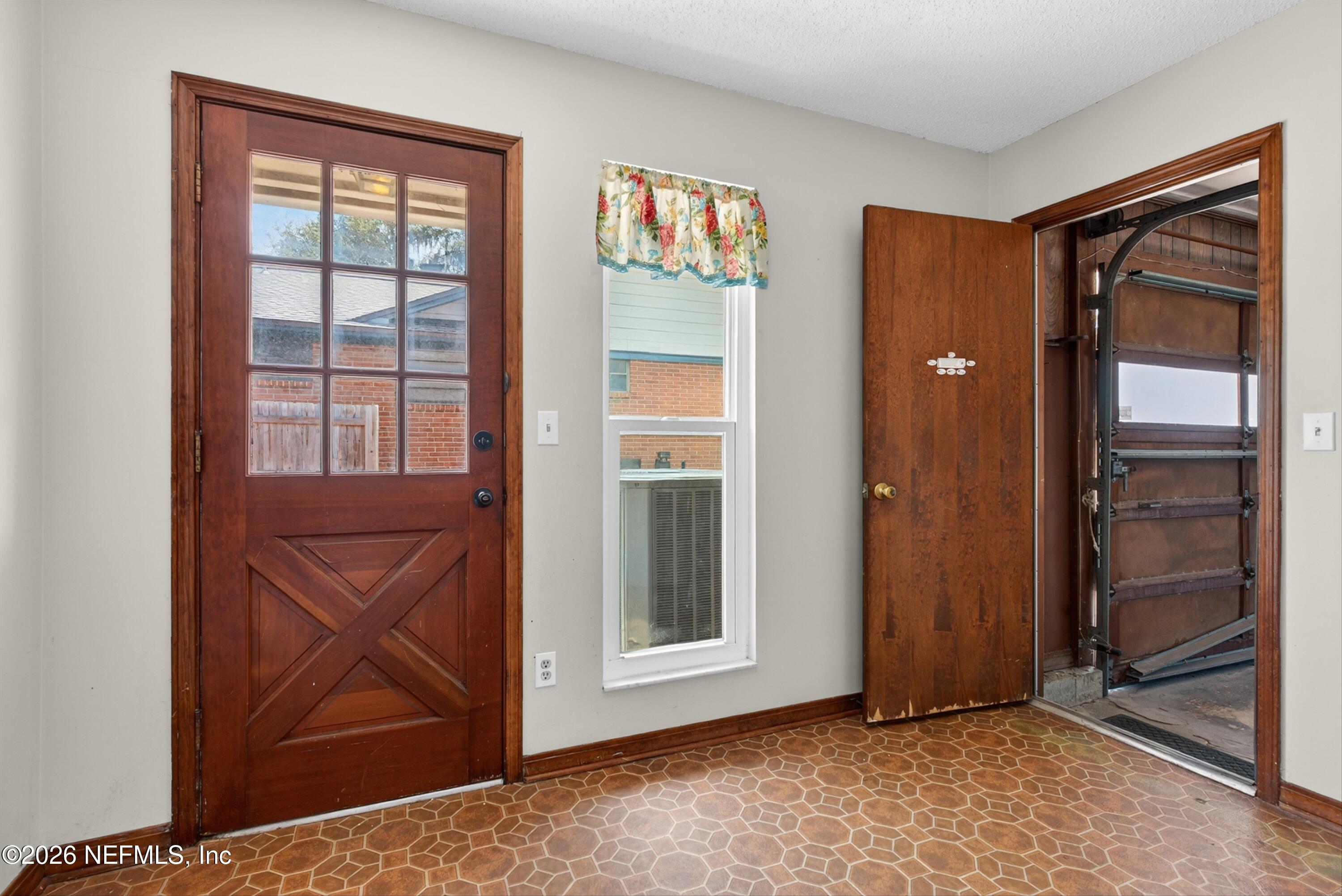 5353 Riverton Road Jacksonville, FL 32277 - Photo 45 of 57 Utility Room to Garage