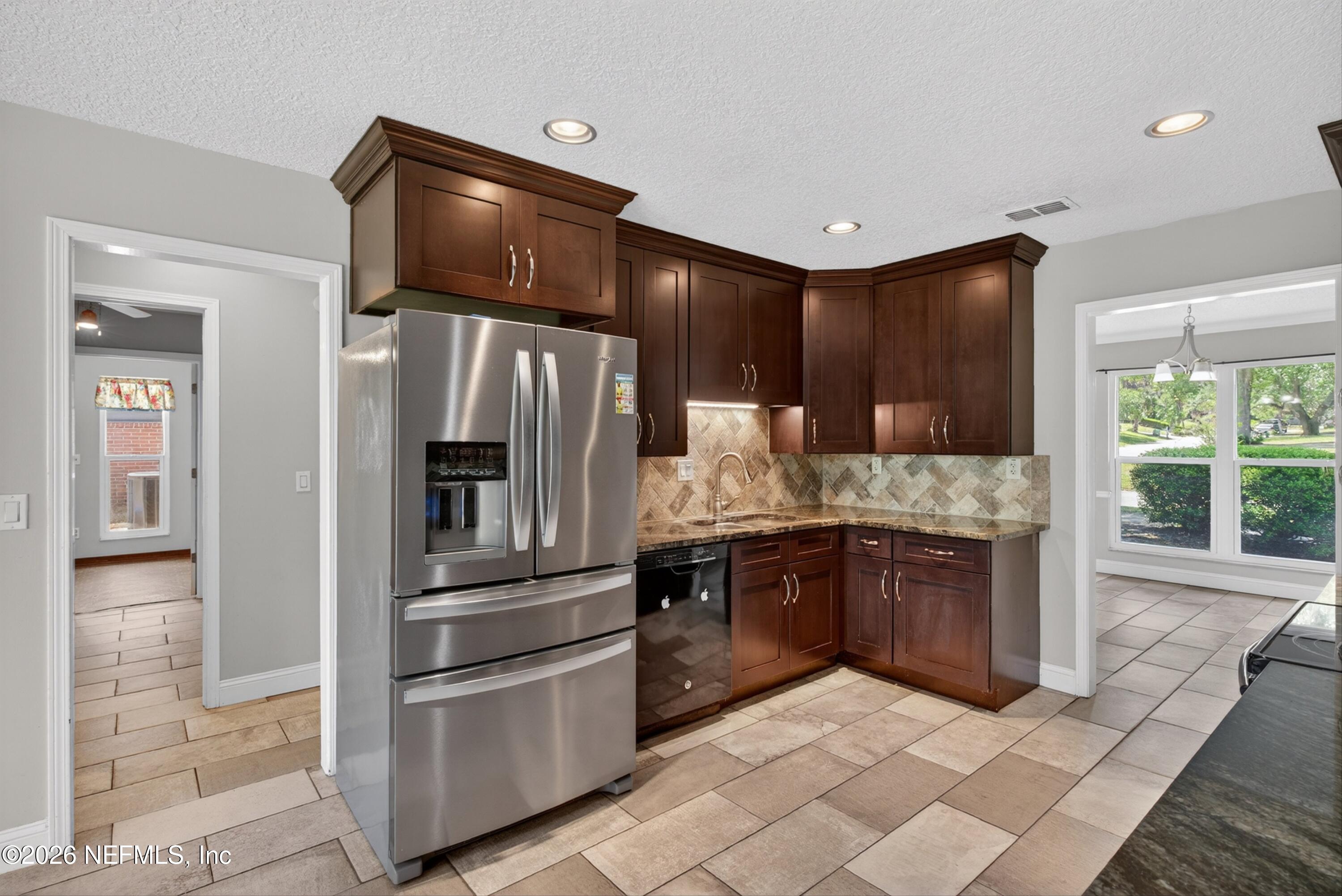 5353 Riverton Road Jacksonville, FL 32277 - Photo 5 of 57 Kitchen