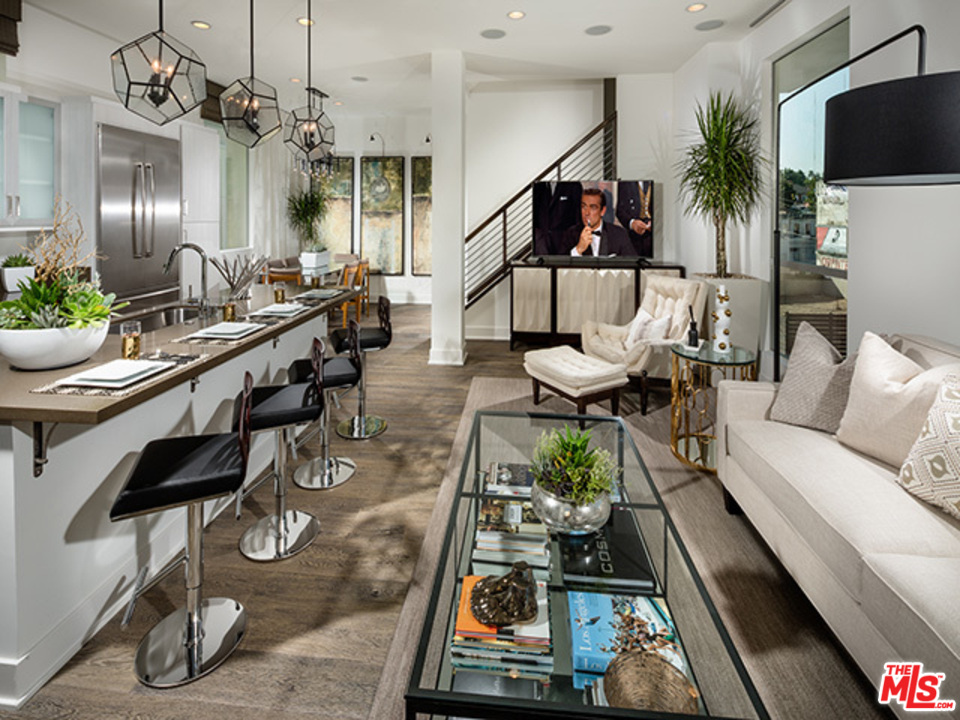 2201 Tom Mix Road Los Angeles, CA 90026 - Photo 3 of 5