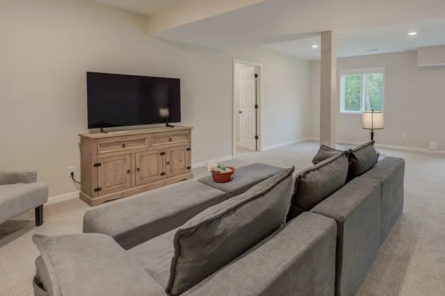 $995,000 | 679 Marie Avenue West, Mendota Heights, MN 55118