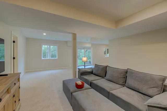 $995,000 | 679 Marie Avenue West, Mendota Heights, MN 55118