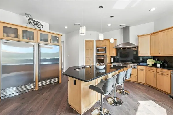 $1,895,000 | 811 Noble Champions Way, Bartonville, TX 76226