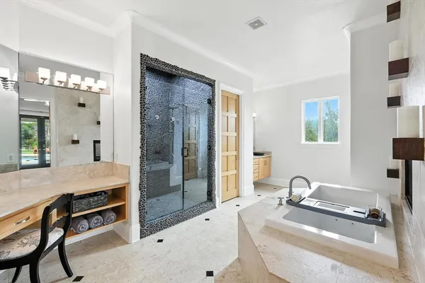 $1,895,000 | 811 Noble Champions Way, Bartonville, TX 76226