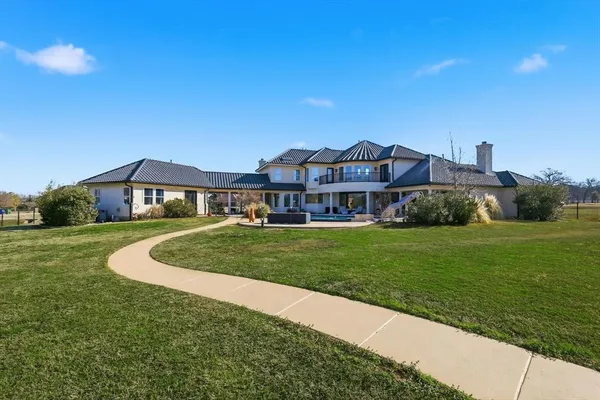 $1,895,000 | 811 Noble Champions Way, Bartonville, TX 76226