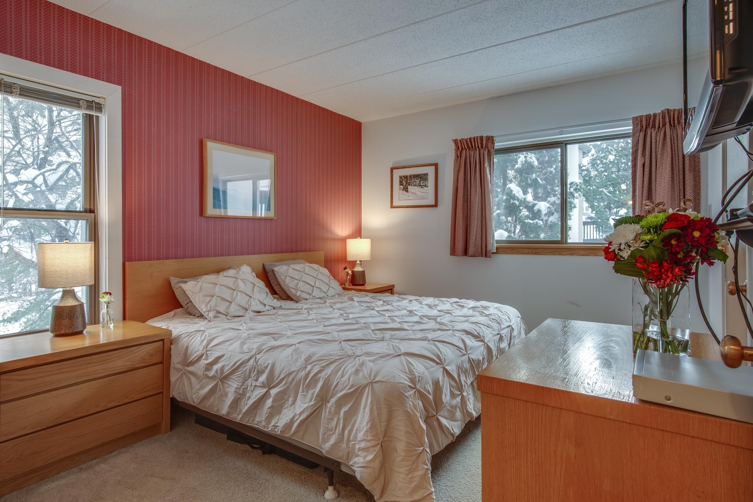 259 Old Mill Road, Unit D8 Killington, VT 05751 - Photo 11 of 21 Gallery Image 11