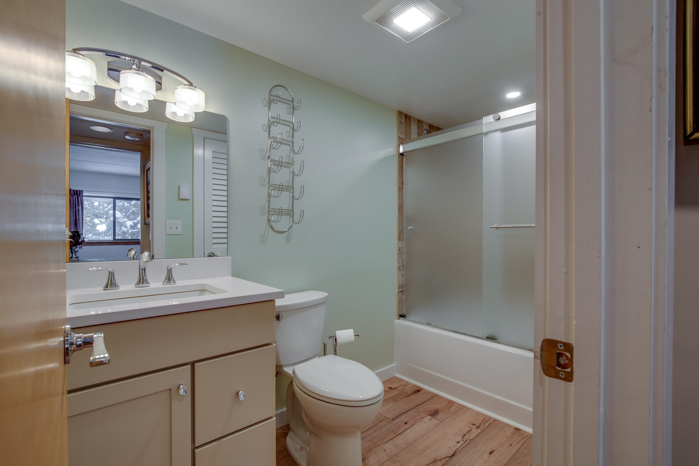 259 Old Mill Road, Unit D8 Killington, VT 05751 - Photo 13 of 21 Gallery Image 13