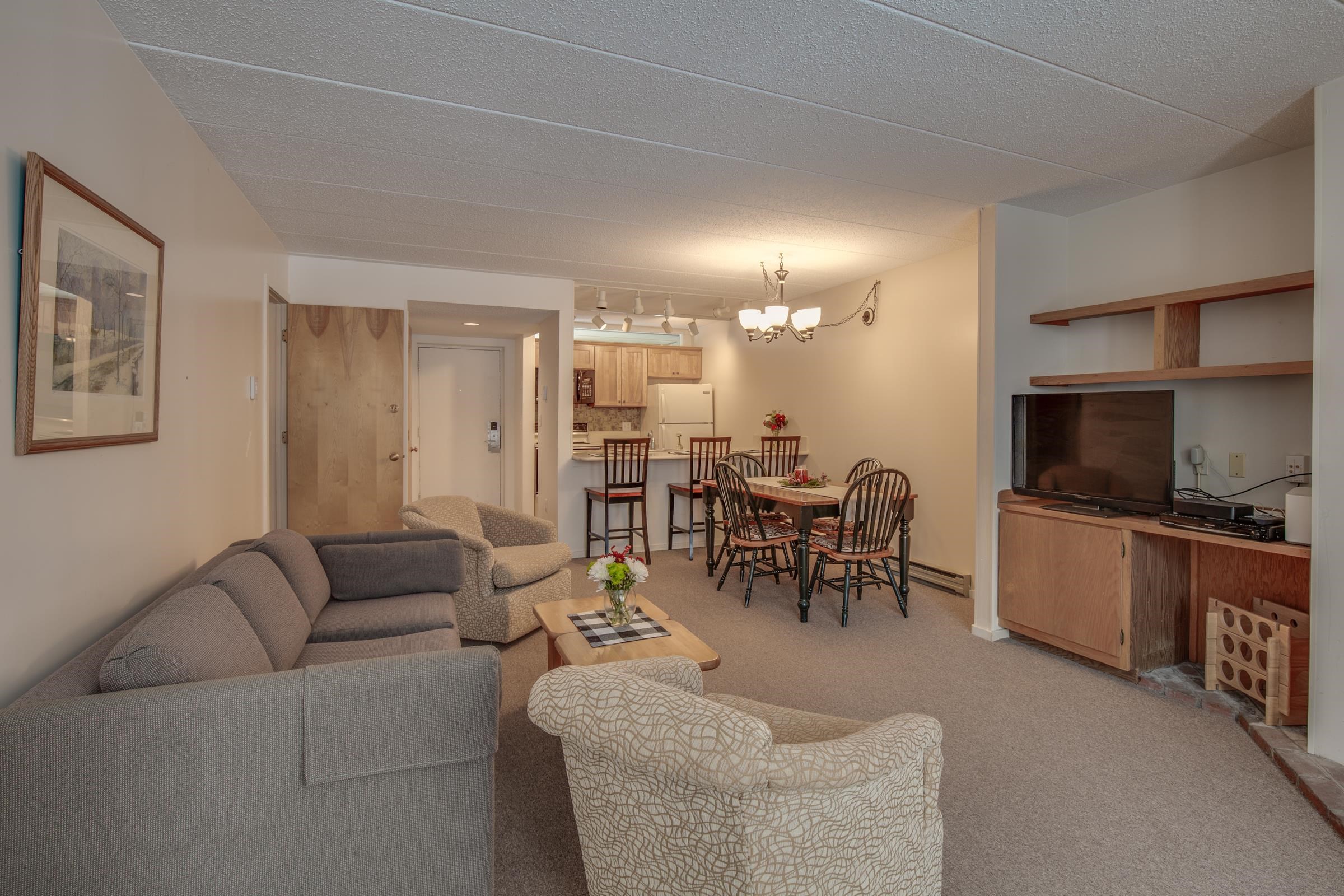 259 Old Mill Road, Unit D8 Killington, VT 05751 - Photo 2 of 21 Gallery Image 2