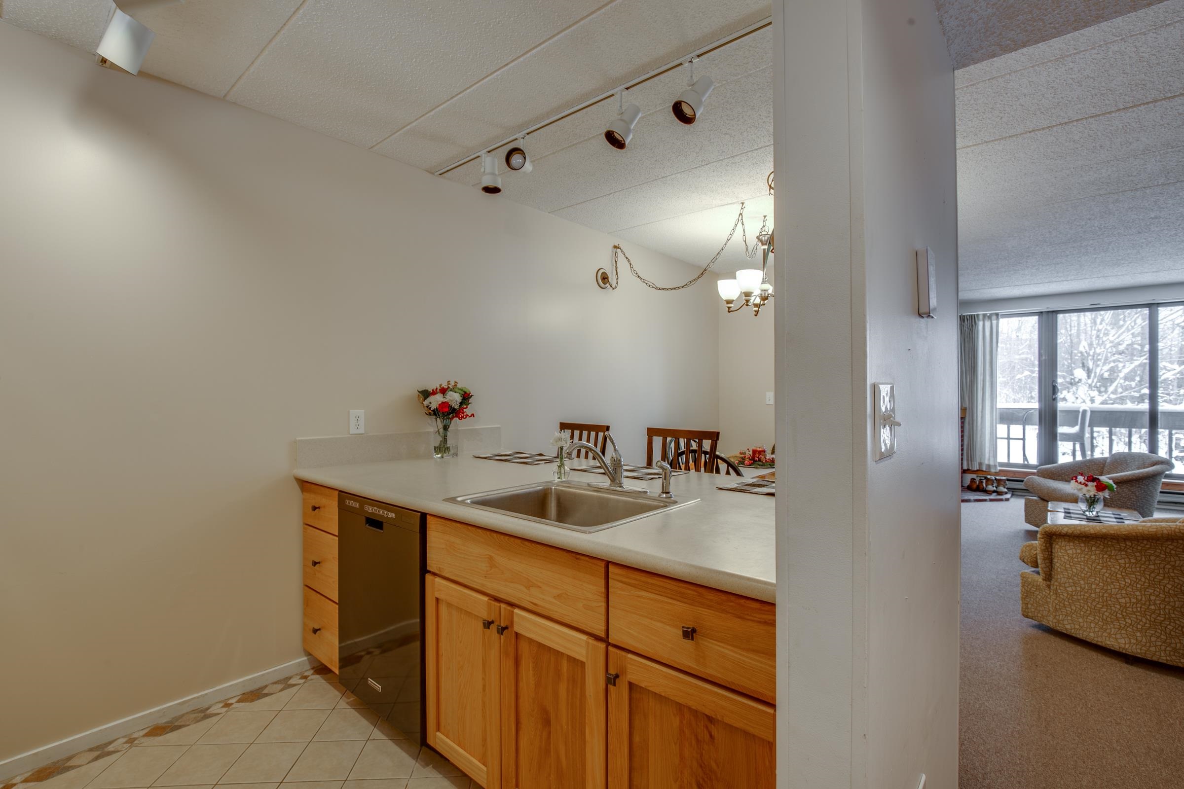 259 Old Mill Road, Unit D8 Killington, VT 05751 - Photo 6 of 21 Gallery Image 6