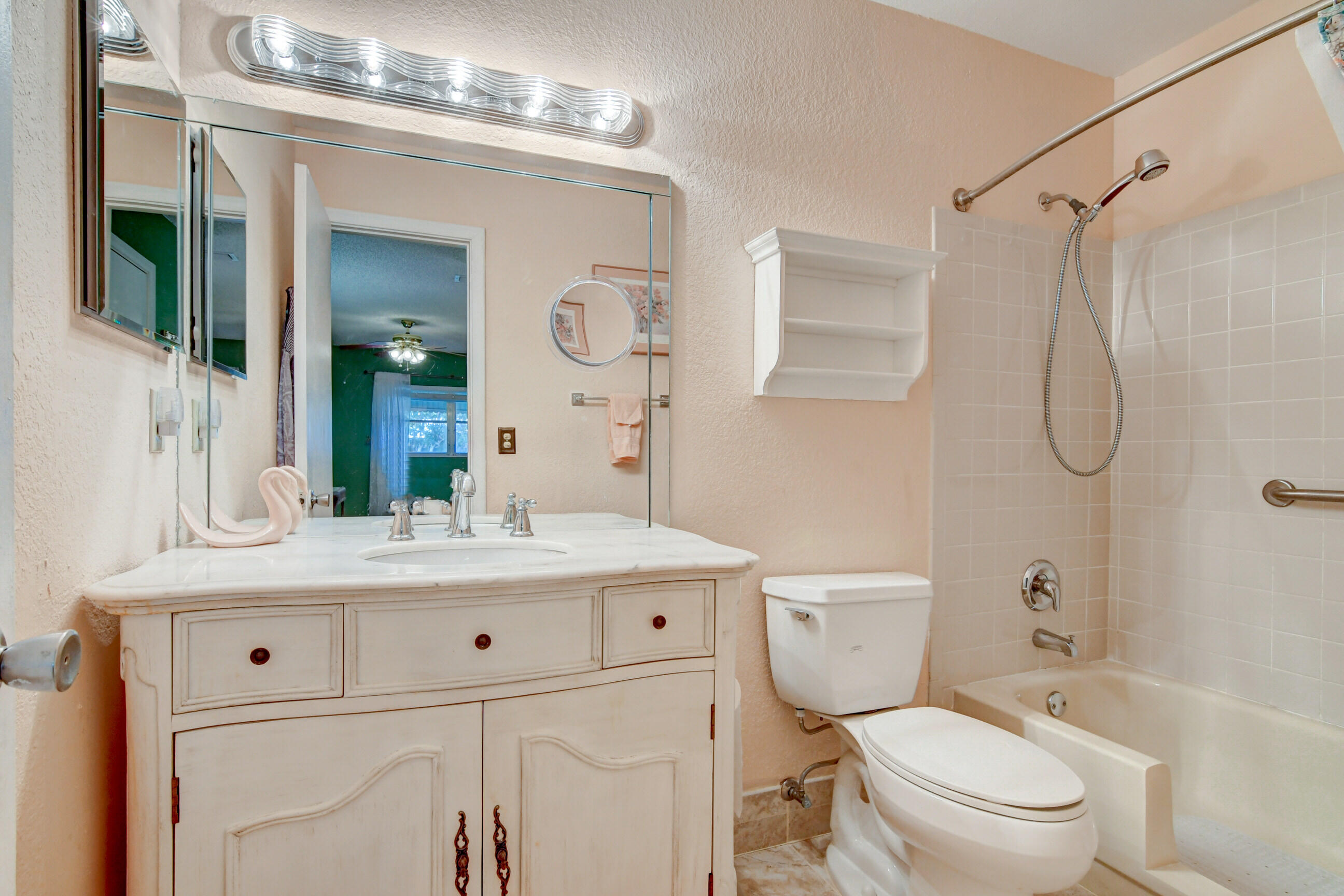 14596 Candy Way Delray Beach, FL 33484 - Photo 21 of 60 PRIMARY BATH