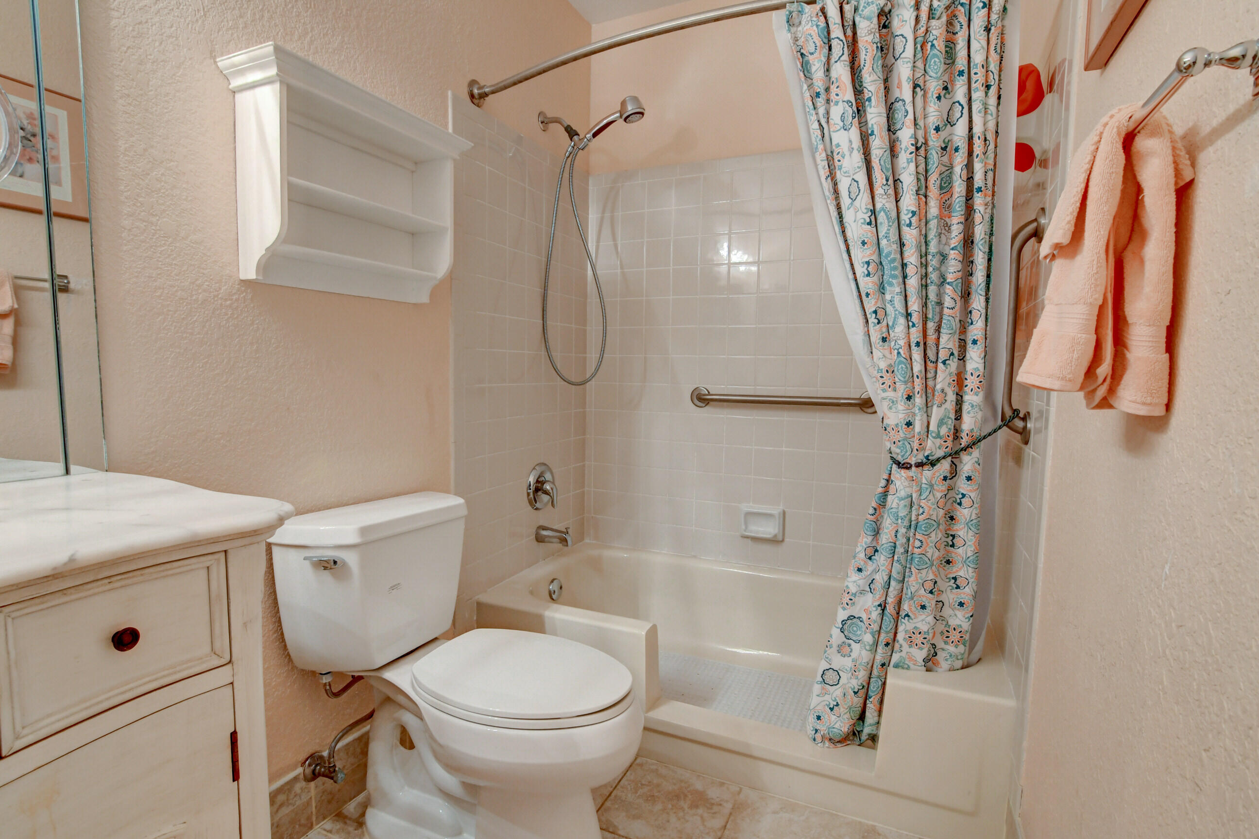 14596 Candy Way Delray Beach, FL 33484 - Photo 23 of 60 TUB W/ CUT OUT