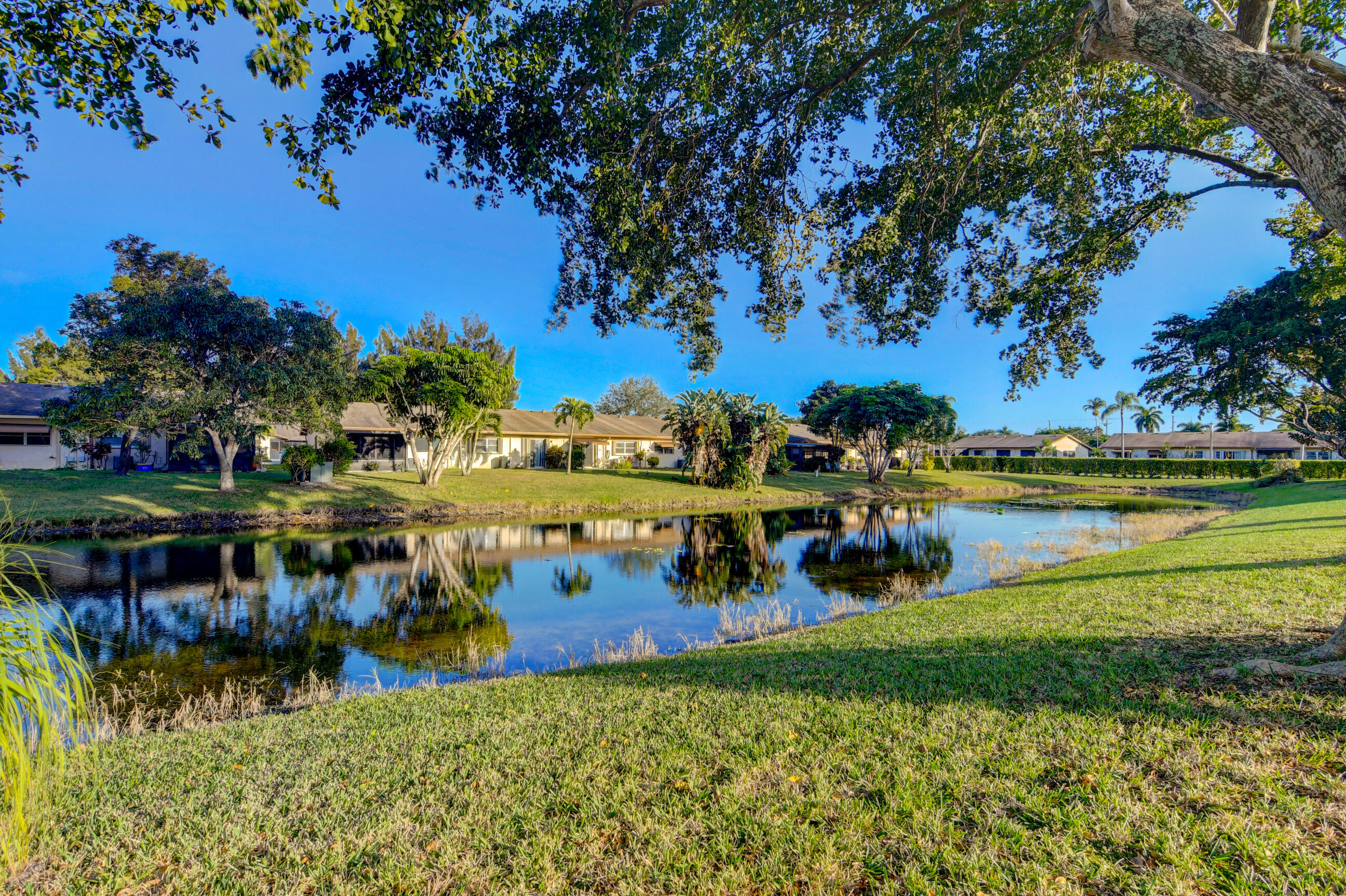 14596 Candy Way Delray Beach, FL 33484 - Photo 5 of 60 VIEW