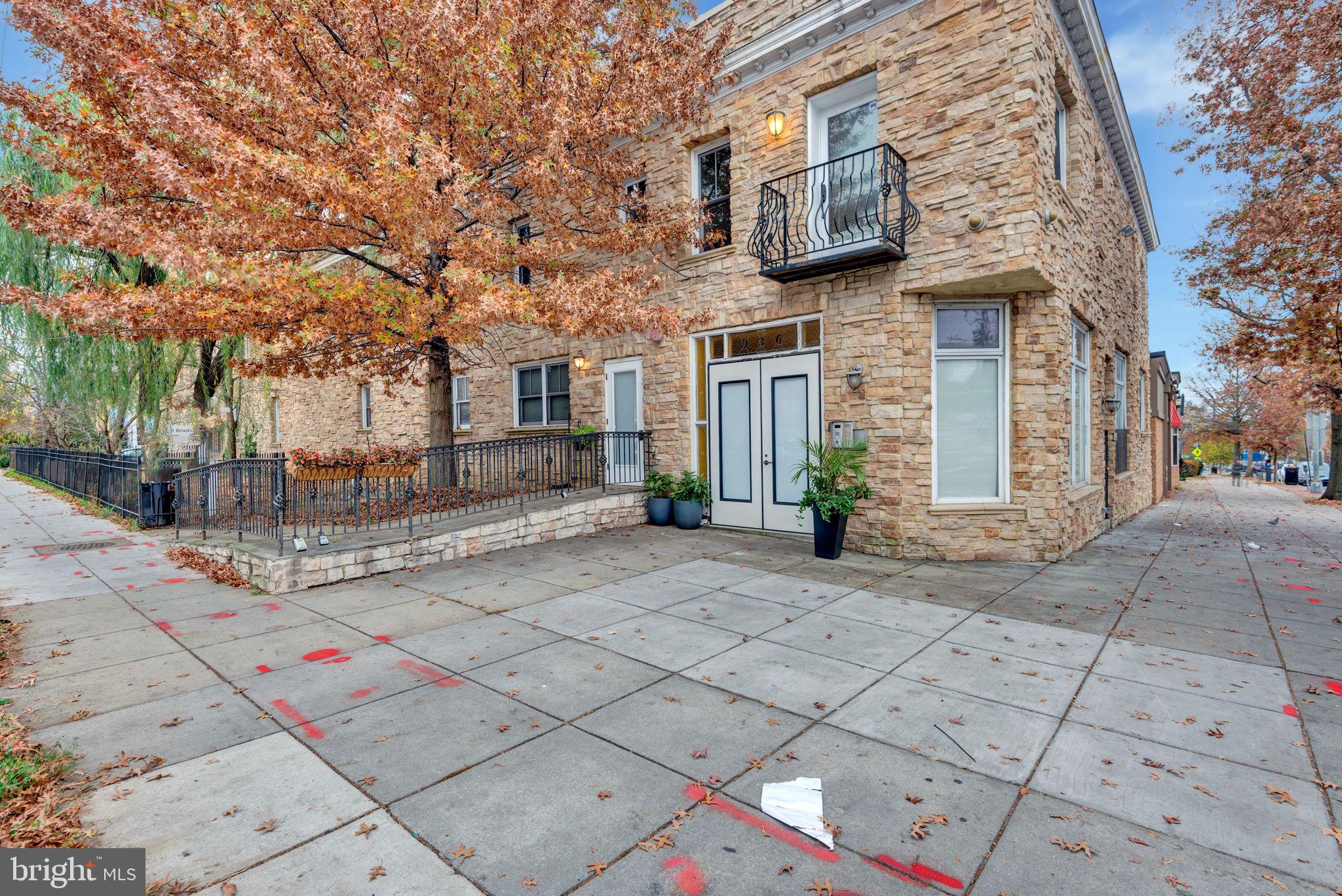 936 Madison Street Northwest, Unit 201 Washington, DC 20011 - Photo 13 of 13