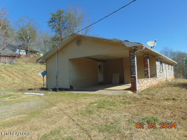 157 McSpadden Road Vonore, TN 37885 - Photo 2 of 17 Carport