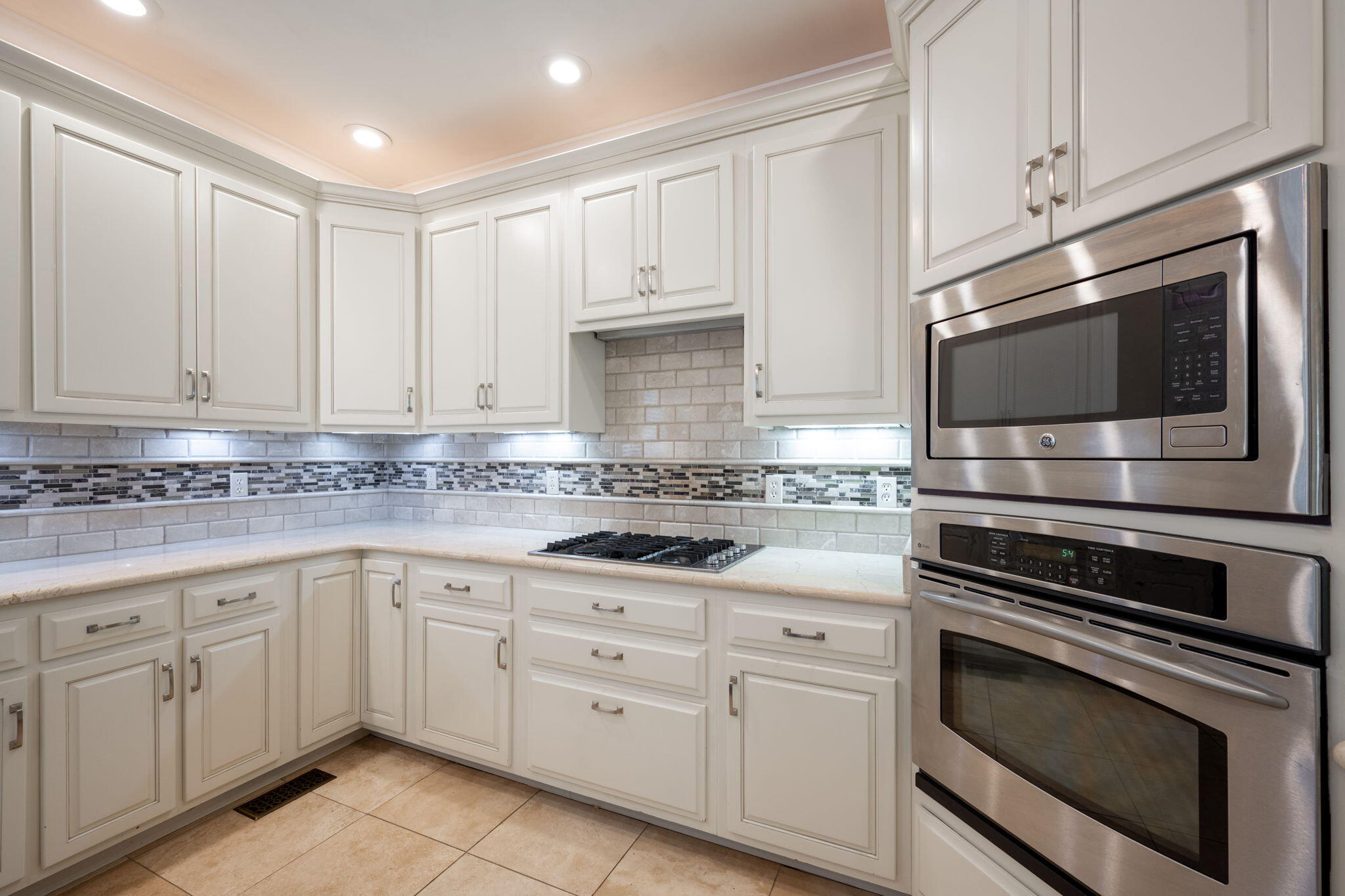 6444 Cheswick Road South Hixson, TN 37343 - Photo 9 of 65 11-web-or-mls-DSC_0013