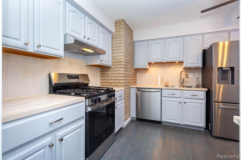 20500 Armada Ridge Road Armada, MI 48005 - Photo 14 of 47 Gallery Image 14