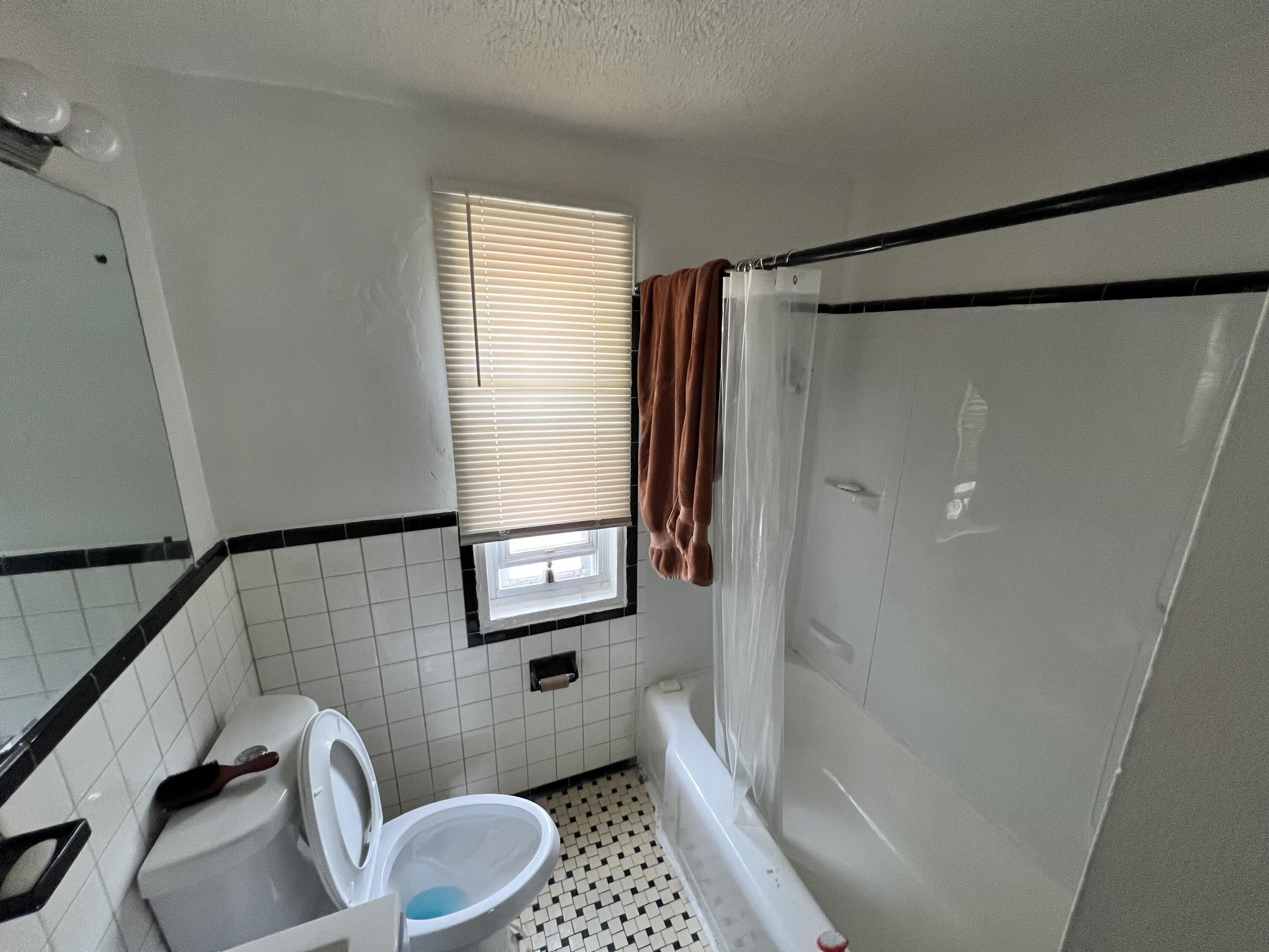 8873 Rutherford Street Detroit, MI 48228 - Photo 23 of 33 IMG_0774