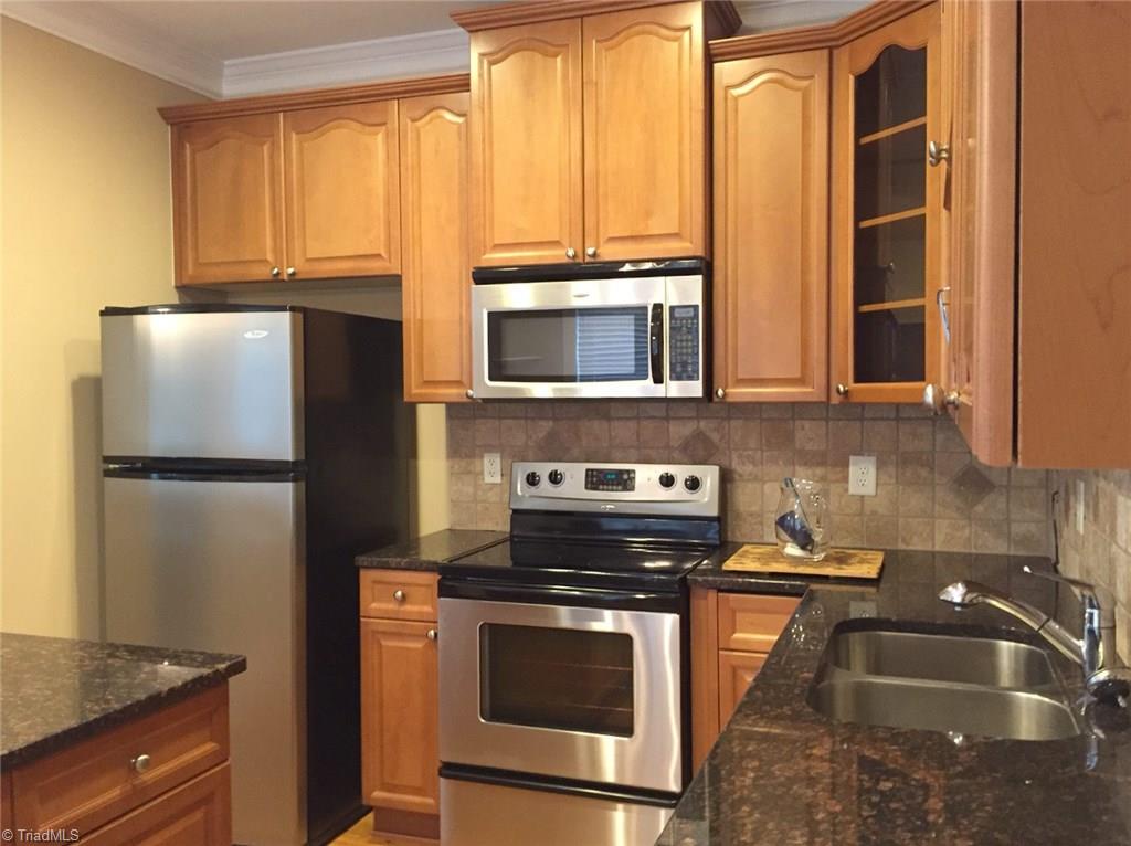 137 Pebble Rdg Lane Winston-Salem, NC 27104 - Photo 6 of 24 Gallery Image 6