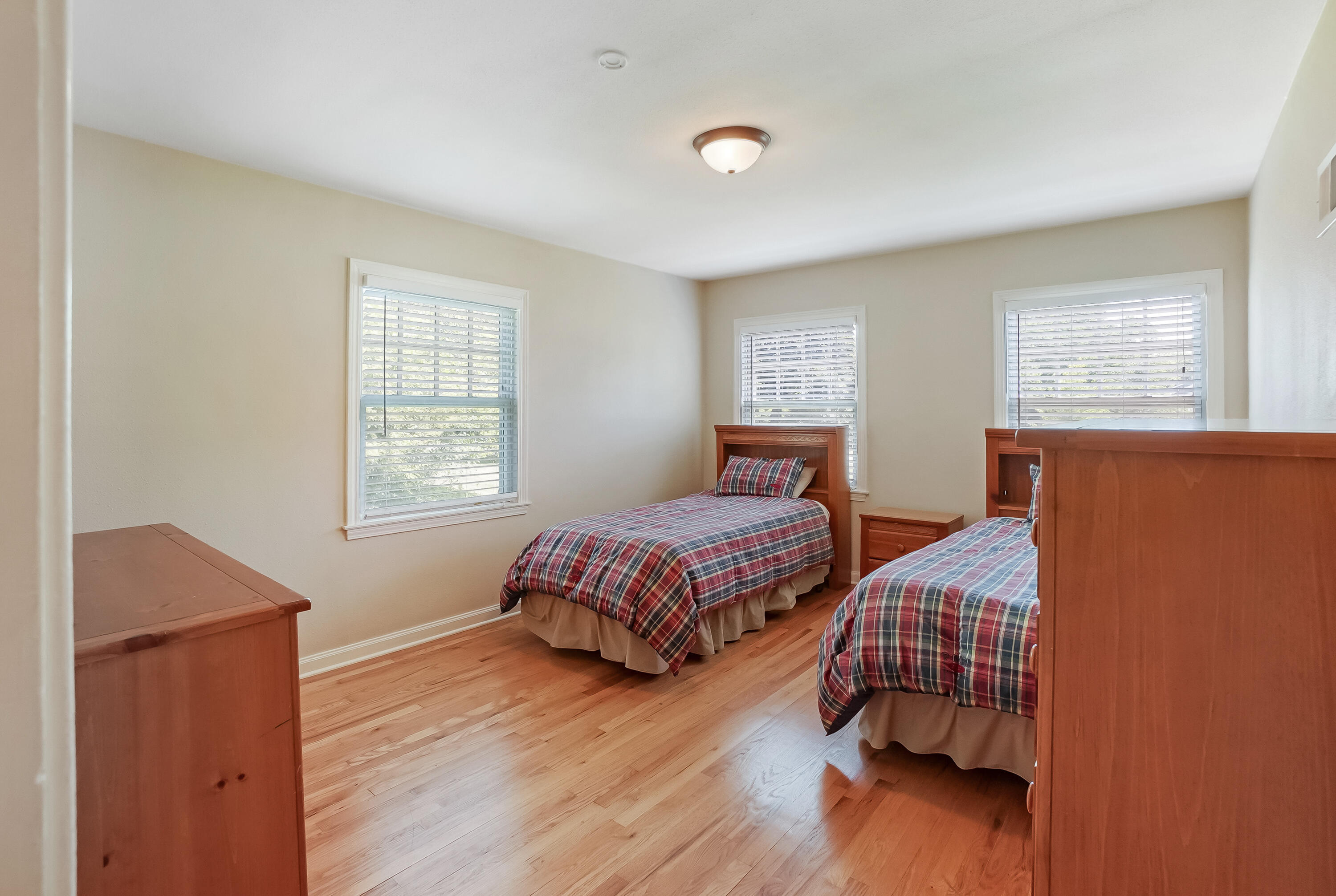 12800 Elmwood Road Elm Grove, WI 53122 - Photo 23 of 41 Bedroom 2