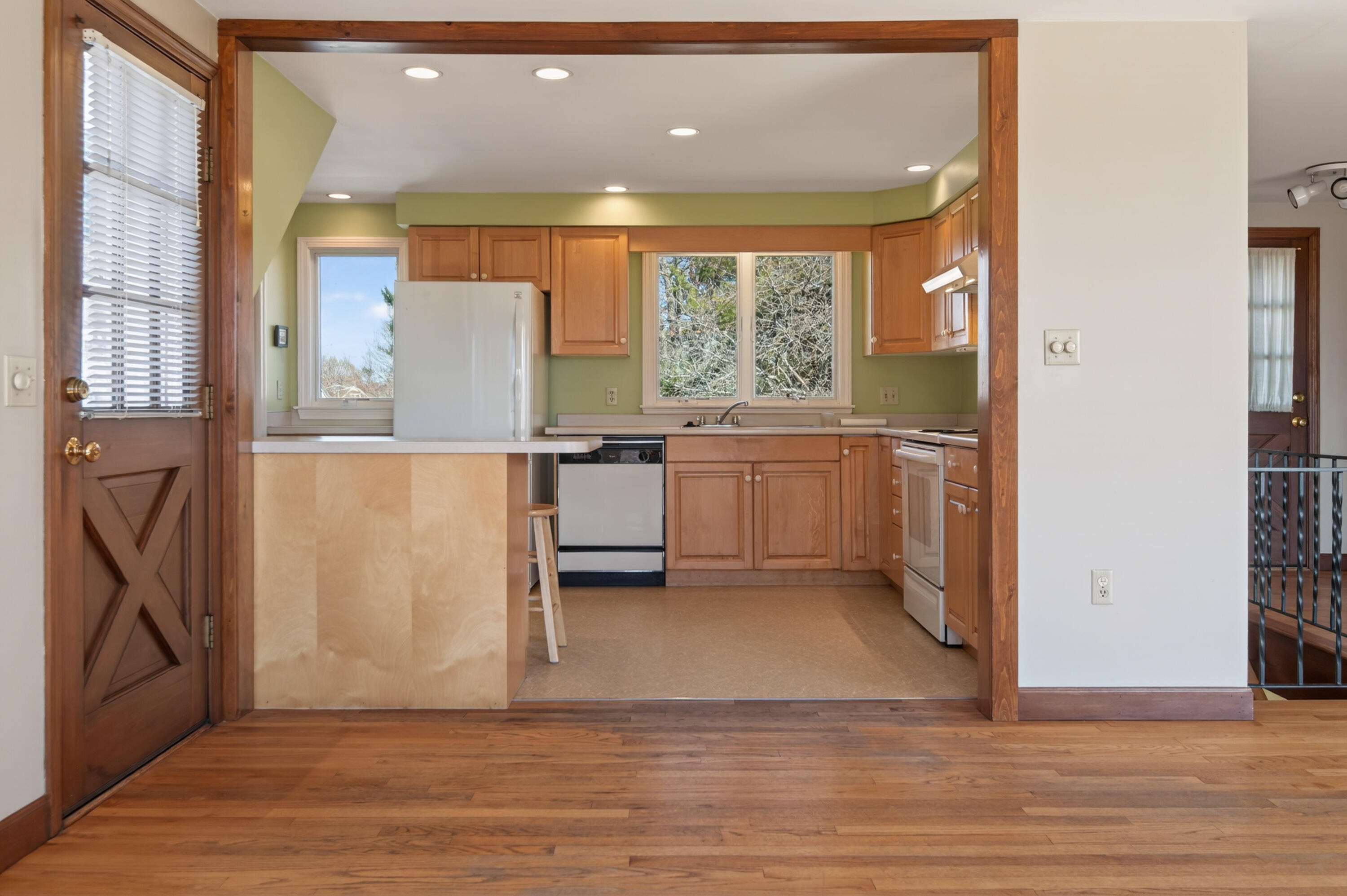 32 Bowery Beach Road Cape Elizabeth, ME 04107 - Photo 10 of 41 129_32 Bowery Beach Rd, Cape Elizabeth_M