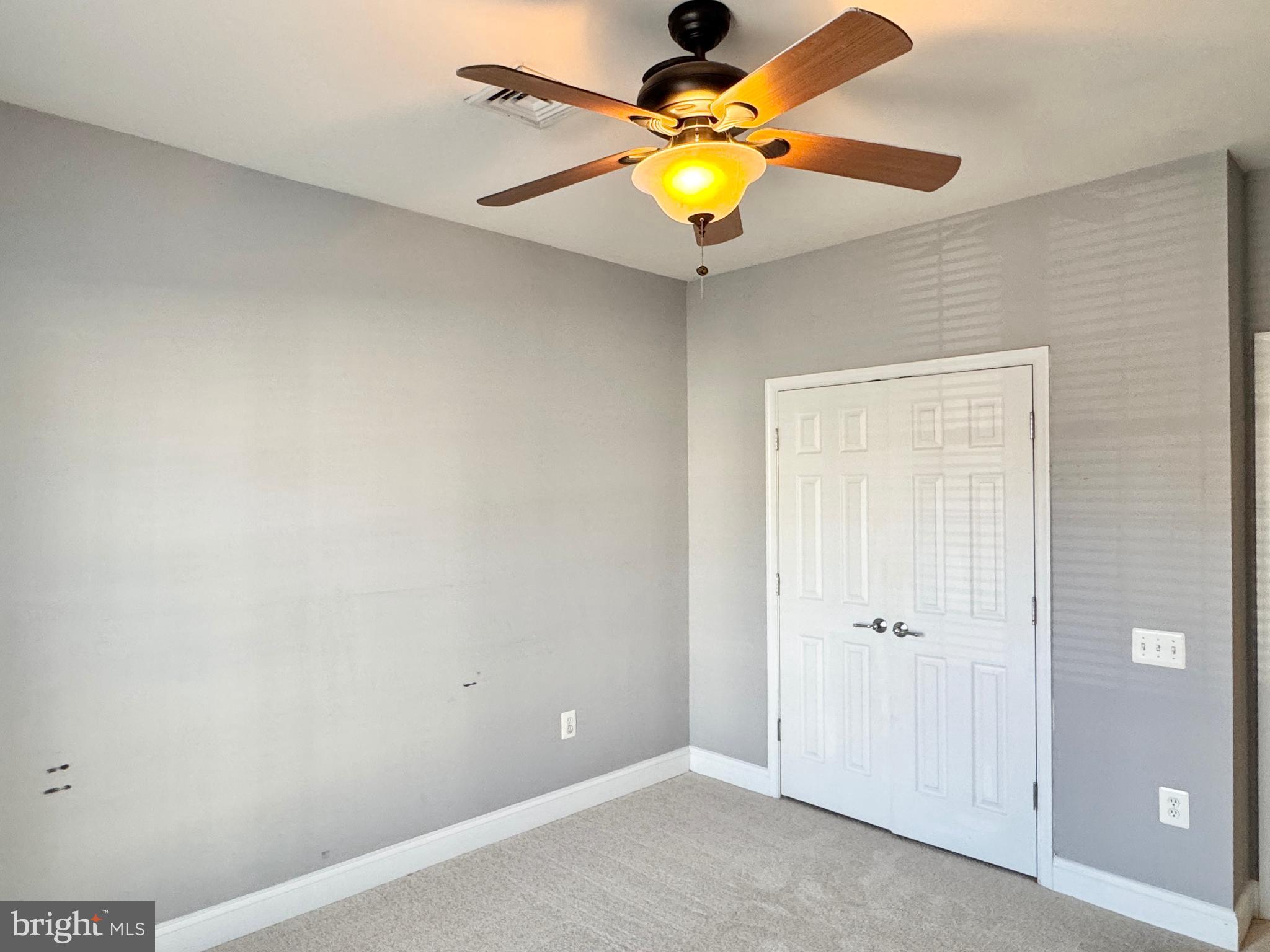 2396 Brookmoor Lane, Unit 401A Woodbridge, VA 22191 - Photo 25 of 26 en view of an empty room