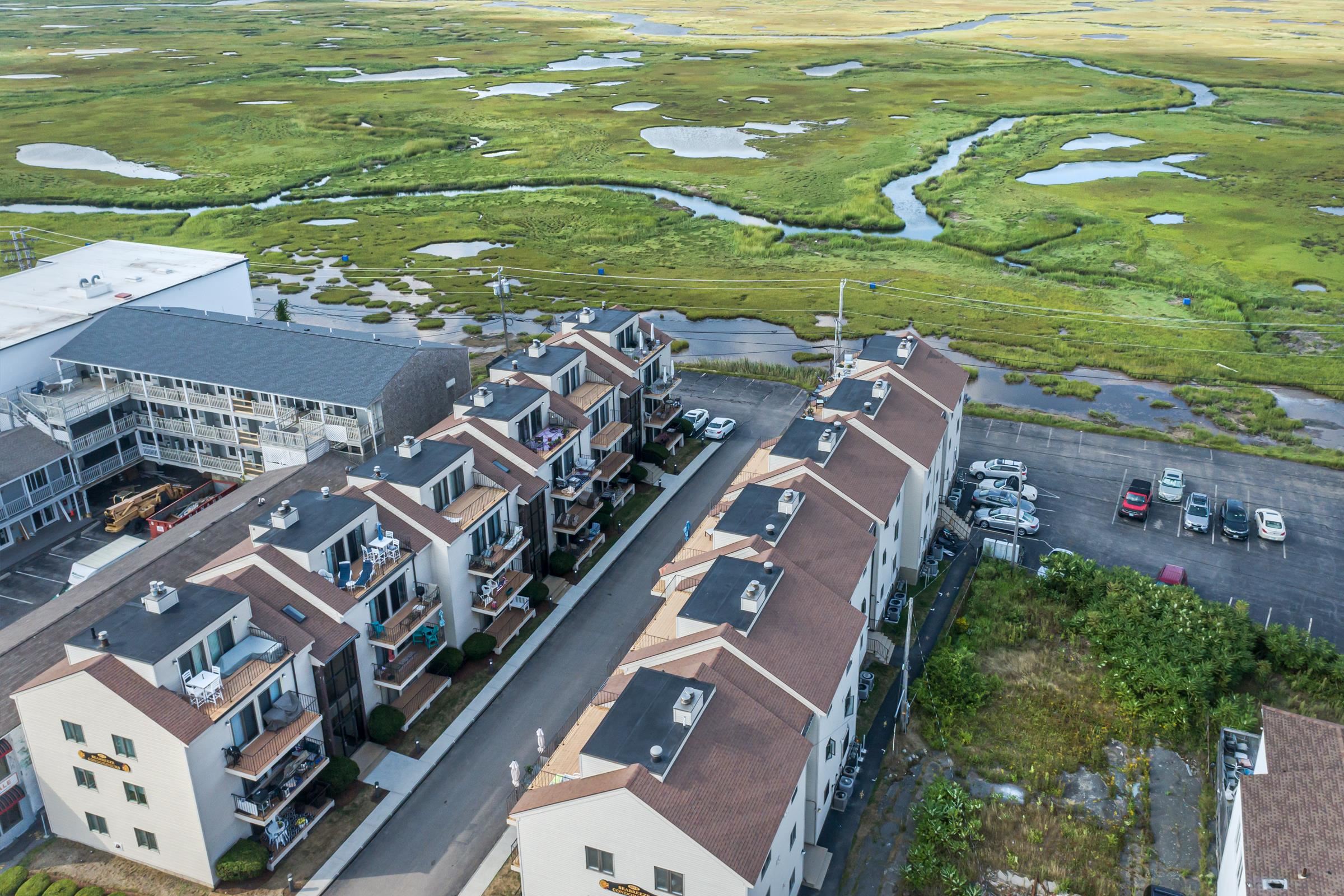 463 Ocean Boulevard, Unit B13 Hampton, NH 03842 - Photo 4 of 20