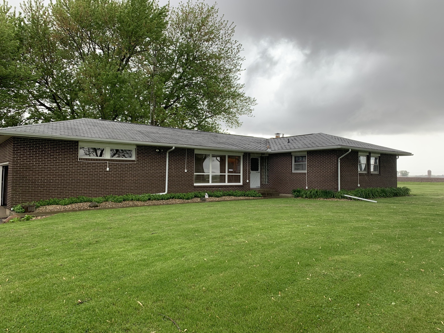 1753 Maples Road Dixon, IL 61021 - Photo 1 of 9