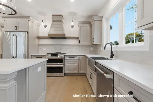 $1,449,950 | 10 Mcdermott Road, Hampton, NH 03842