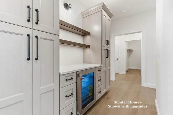 $1,449,950 | 10 Mcdermott Road, Hampton, NH 03842