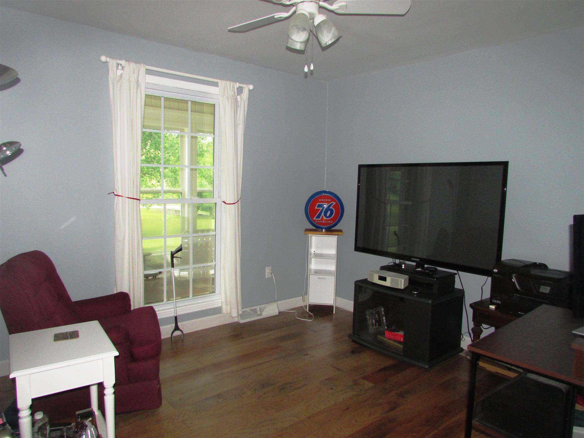 745 New Hope Road Alexandria, TN 37012 - Photo 13 of 30 3rd bedroom currently used as office.