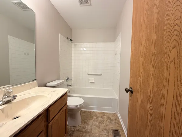 $405,000 | 2811 Imperial Valley Trail, Aurora, IL 60503