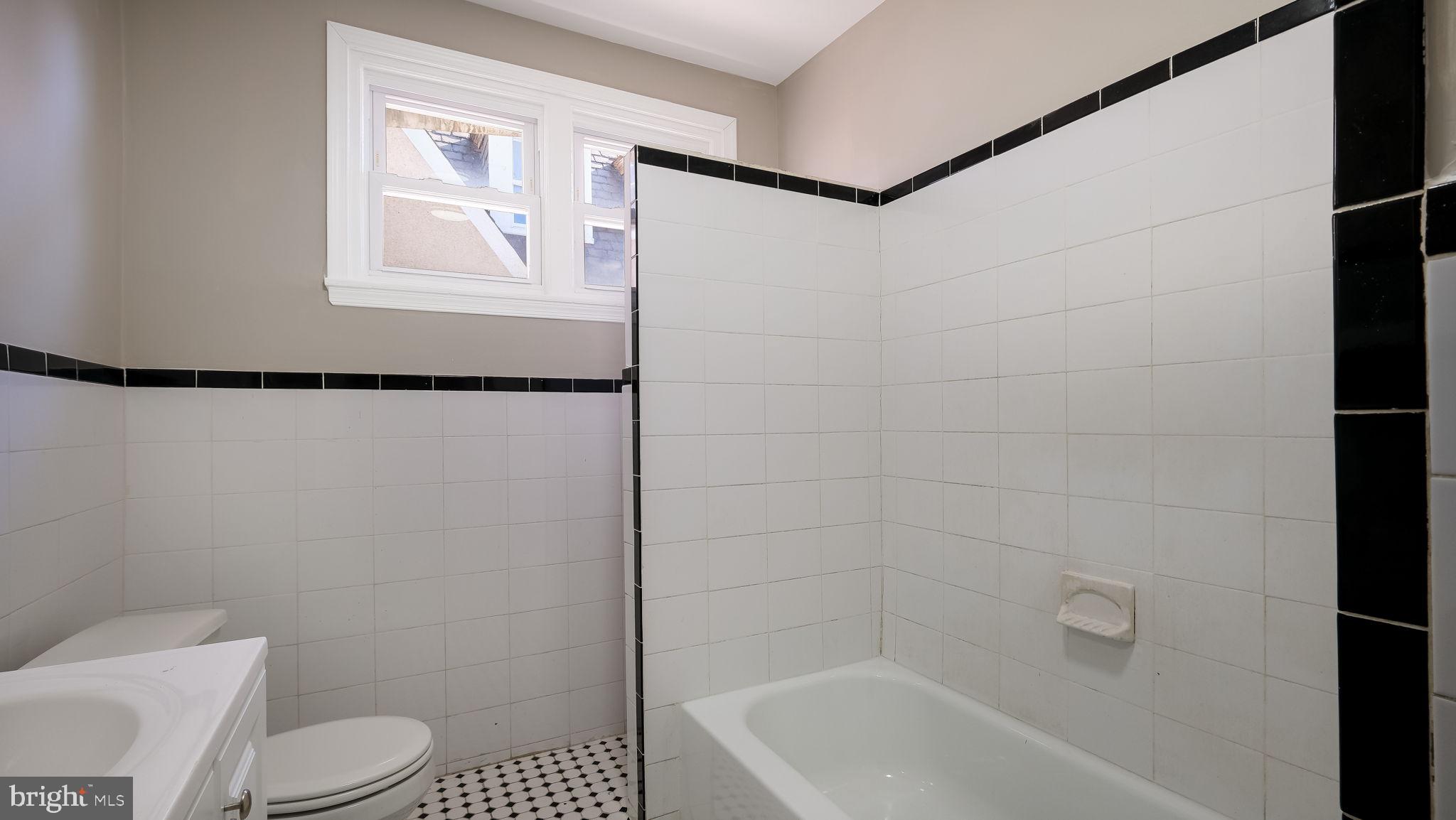 5344 Gainor Road Philadelphia, PA 19131 - Photo 19 of 30 Gallery Image 19
