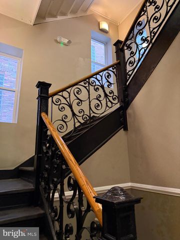 a close up of a street sign