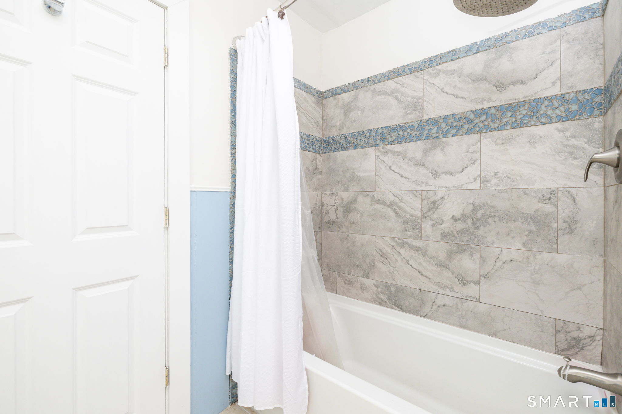 147 Eastern Avenue Waterbury, CT 06708 - Photo 14 of 40