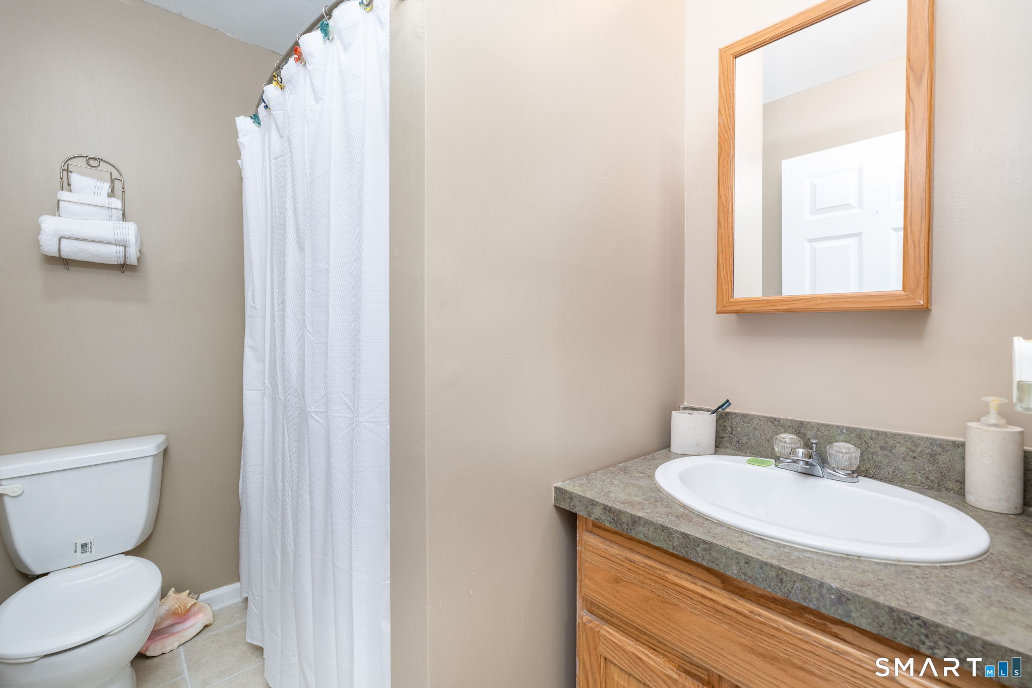 147 Eastern Avenue Waterbury, CT 06708 - Photo 22 of 40