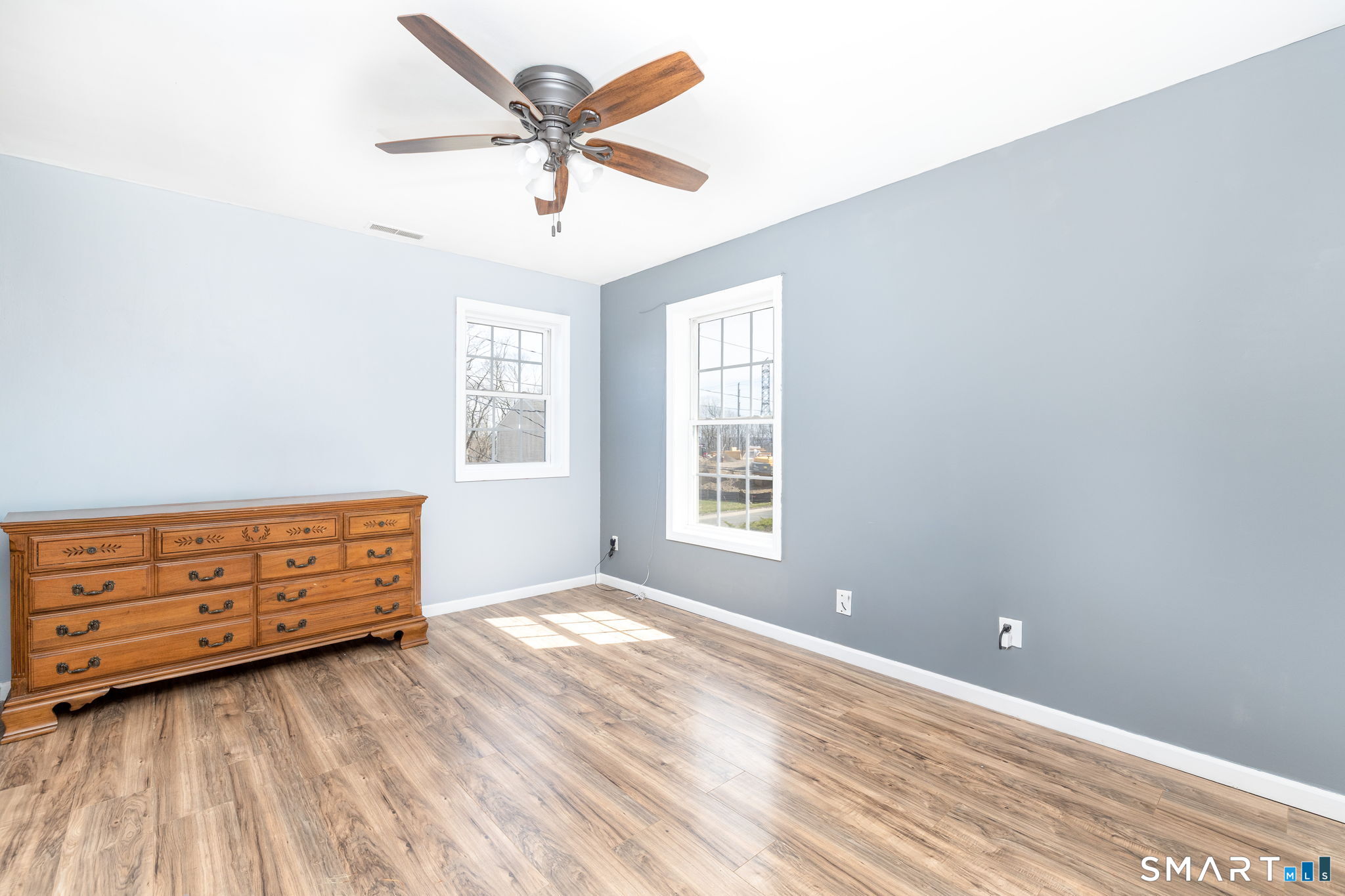 147 Eastern Avenue Waterbury, CT 06708 - Photo 24 of 40