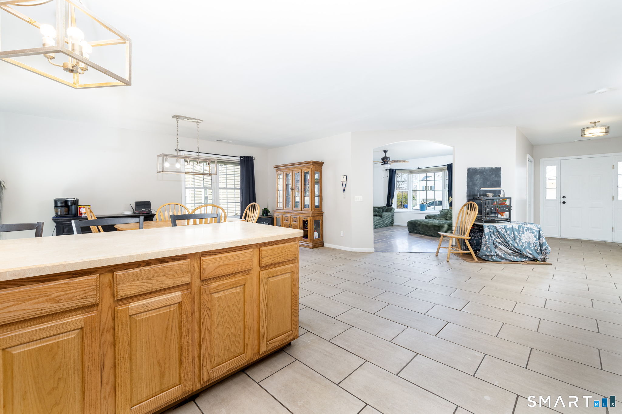 147 Eastern Avenue Waterbury, CT 06708 - Photo 5 of 40