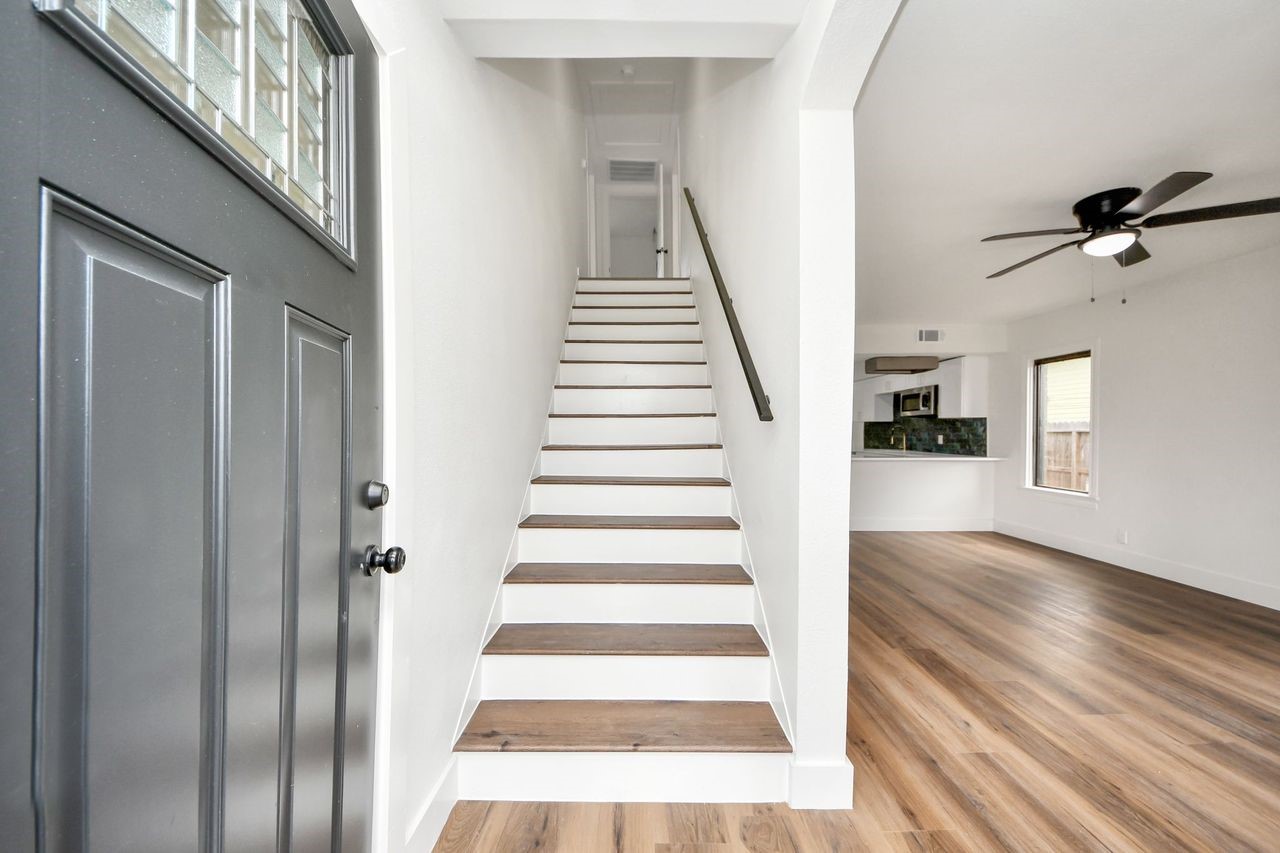 2518 Oakcliff Street Houston, TX 77023 - Photo 7 of 20