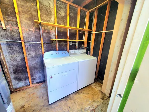 $2,600 | 7791 Northwest 39th Street, Hollywood, FL 33024