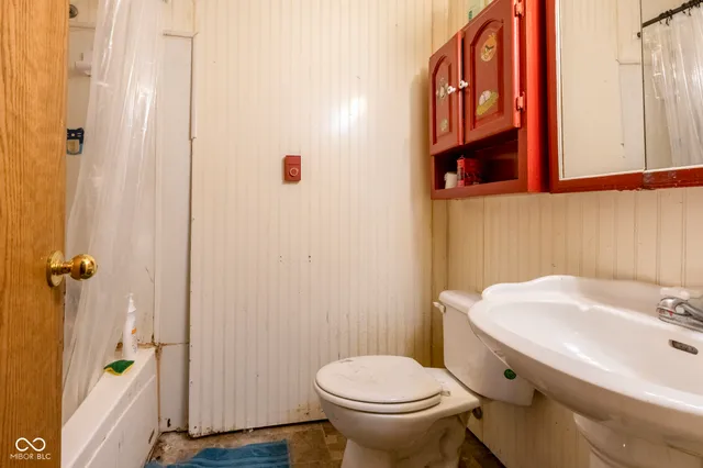 $169,000 | 1413 Brookside Drive, Columbus, IN 47201