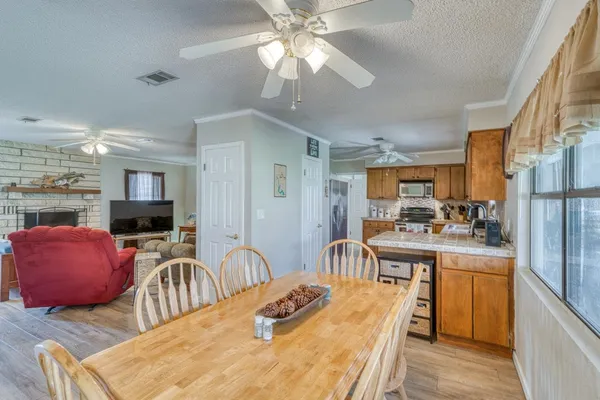 $725,000 | 1408 Highland Drive, Highland Haven, TX 78654