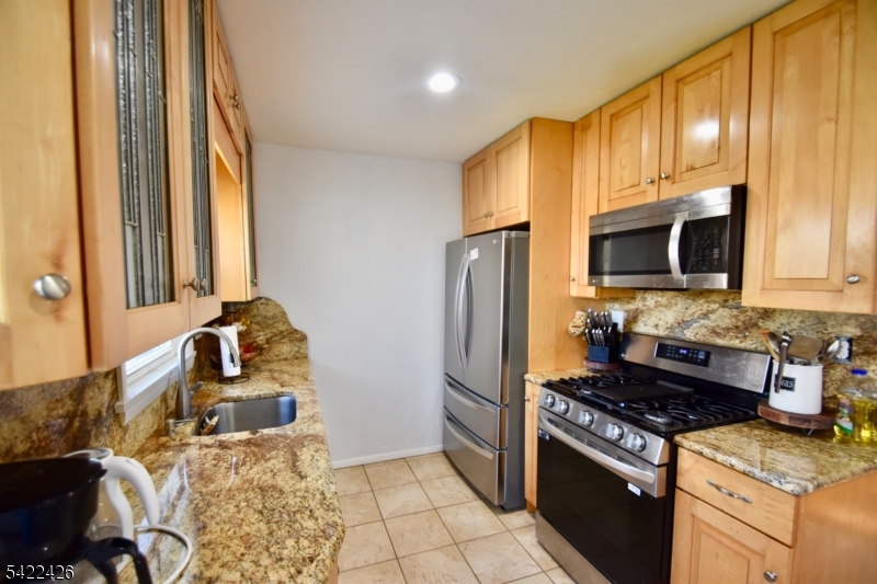 25 High Point Terrace Vernon, NJ 07461 - Photo 3 of 18